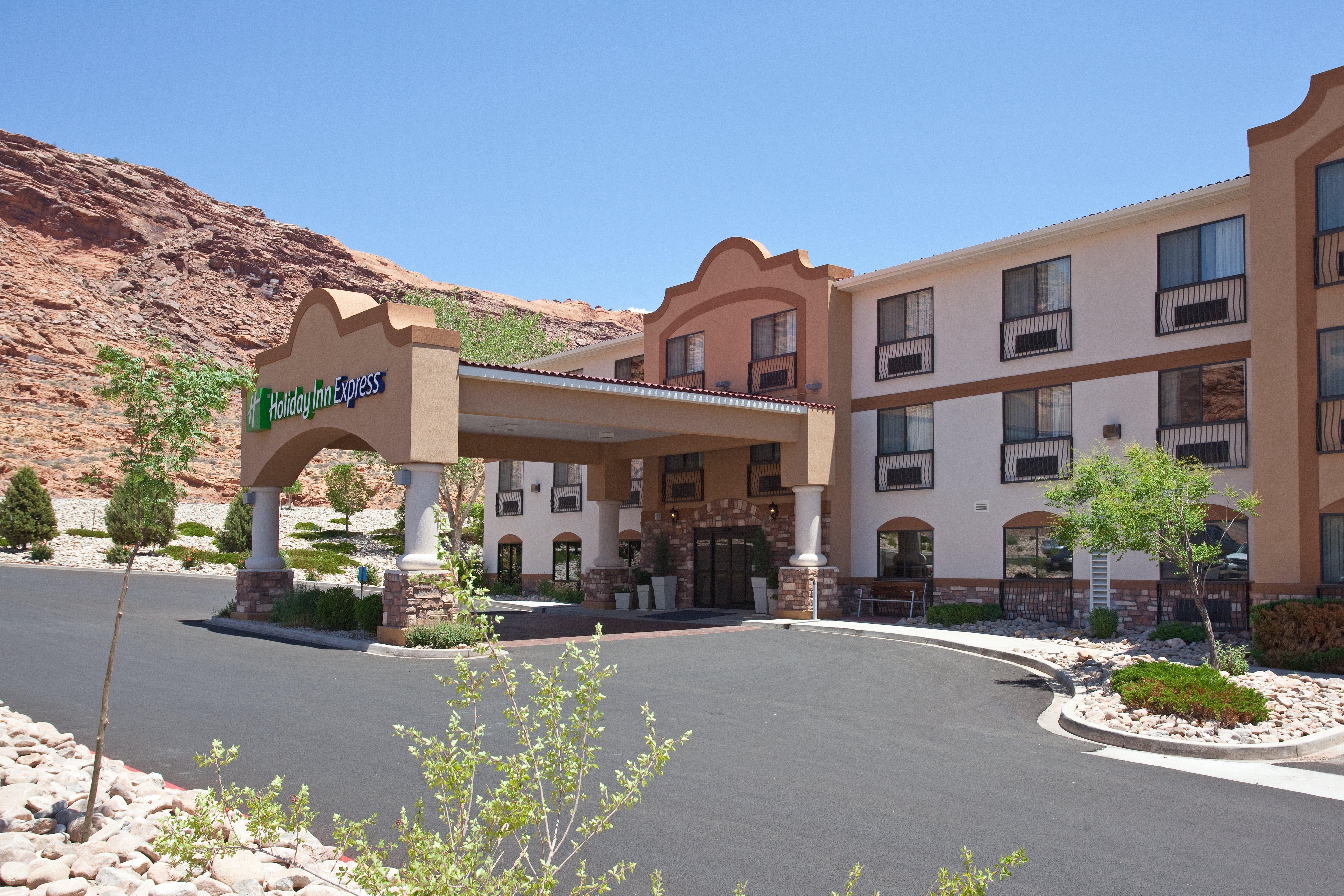 Holiday Inn Express Hotel & Suites Moab, An Ihg Hotel Exterior photo